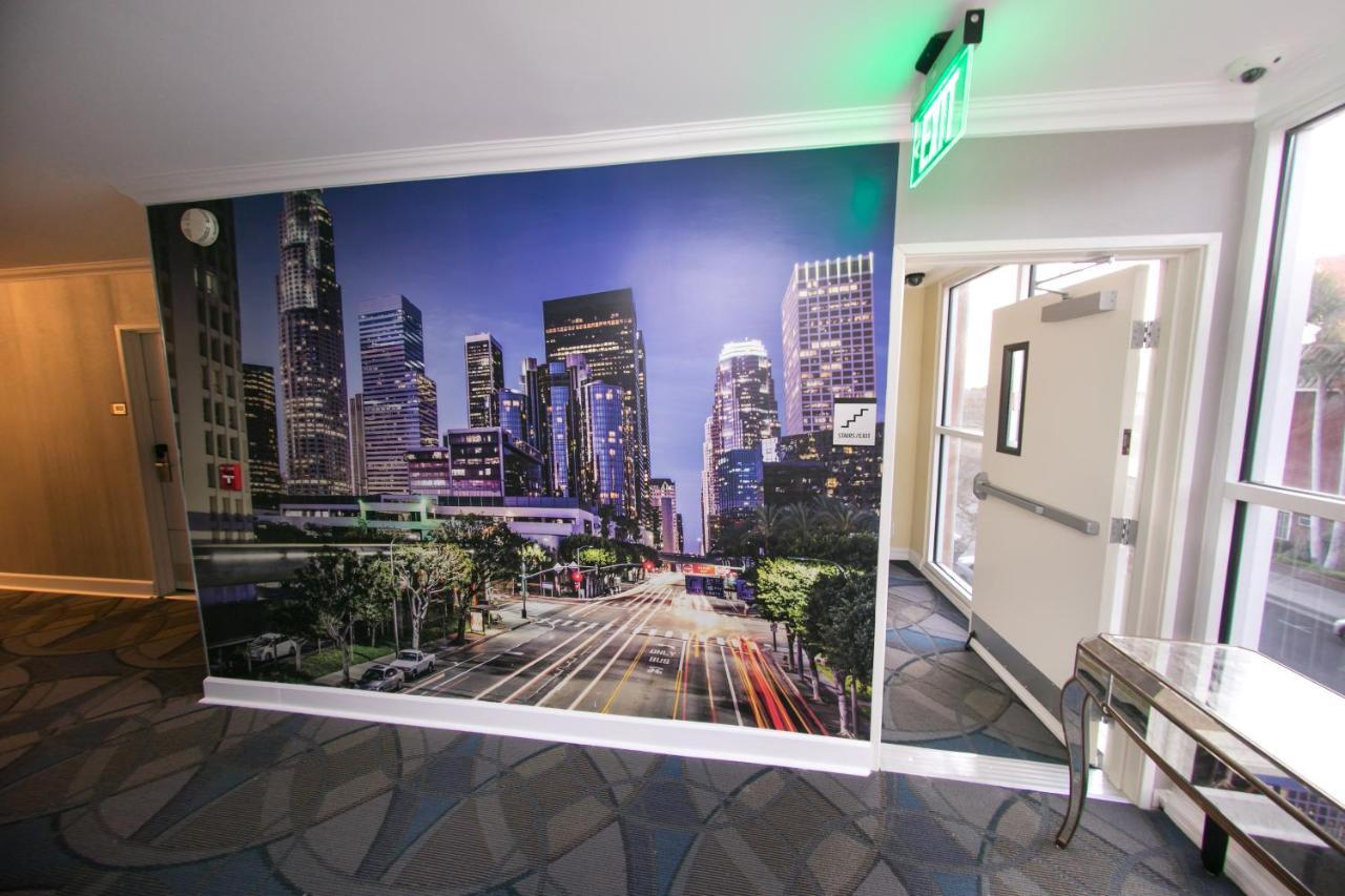 Metropolitan Inn & Suites Los Angeles Exteriér fotografie